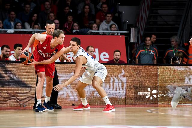 这一换人，早就埋下伏笔（换人之举，早有预兆）