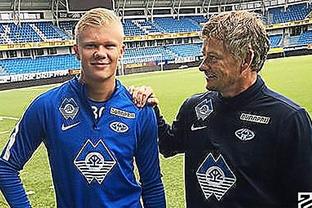 复古？多特球迷提议将球队队徽换回上世纪曾使用过的经典风格