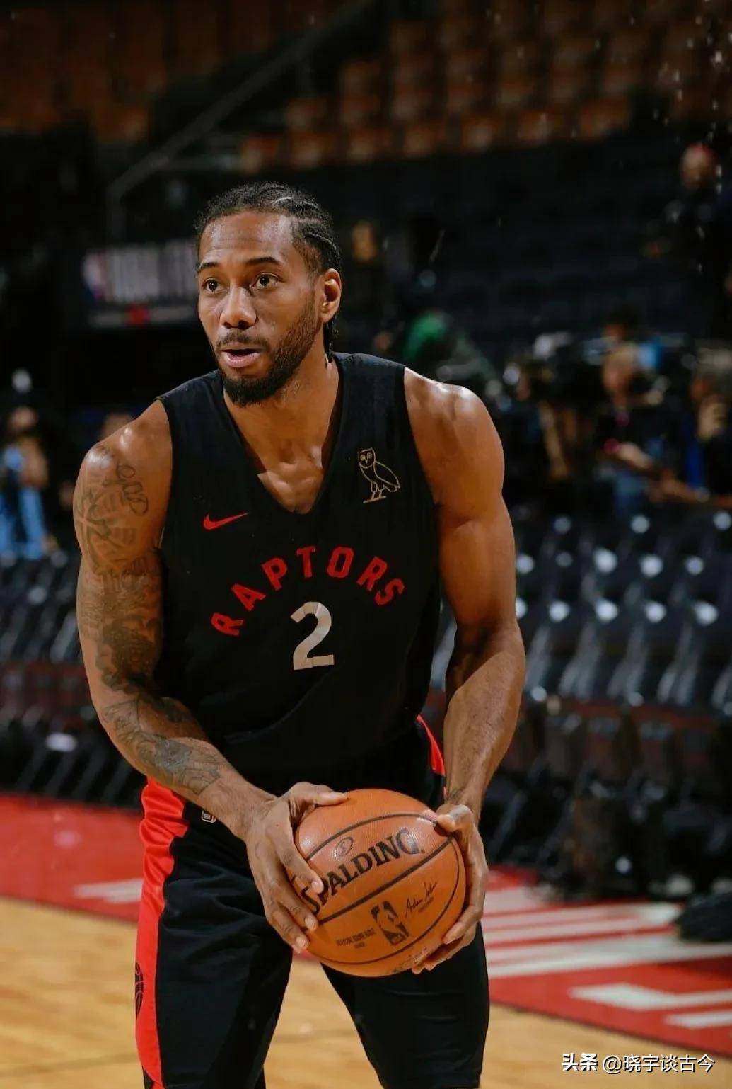 摩根转发评论萨拉赫赛后炮轰言论：也许是时候该来个采访了（摩根转推回应萨拉赫赛后怒言：或许该安排一次专访了）