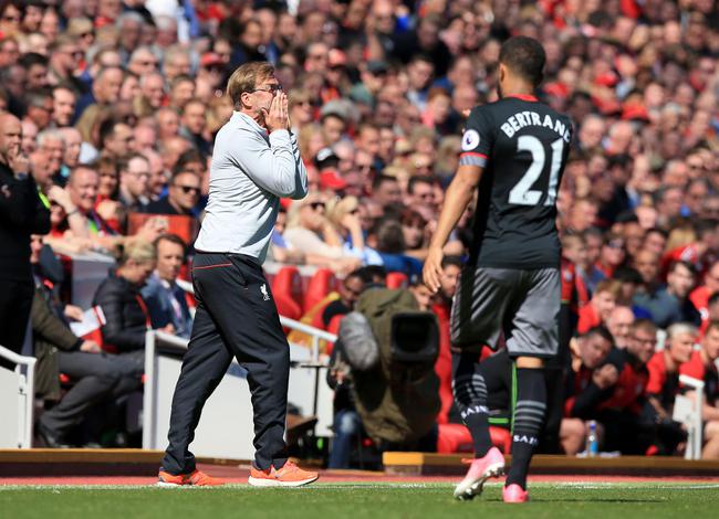 半场战报：美因茨0-1佛罗伦萨，佐姆破门（半场快讯：佛罗伦萨暂1-0领先美因茨，佐姆建功）