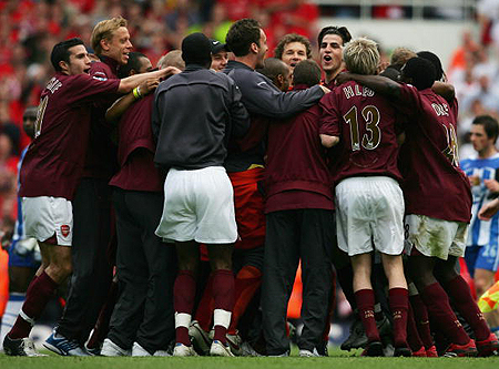 FIFA将试验防诈伤新规：球员恢复后等2分钟才能重新进场