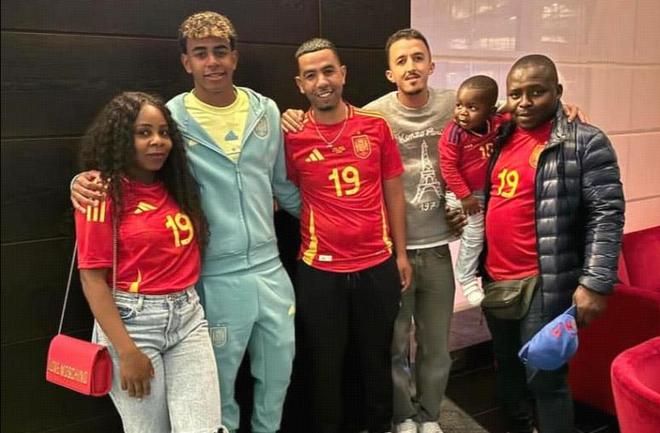 阿斯：西班牙考察帕尔马高中锋马特奥，与阿根廷争夺其代表权（阿斯：西班牙考察帕尔马高中锋马特奥，正与阿根廷争抢其国家队代表资格）