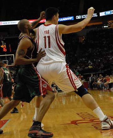 张玉宁：目标是小组出线然后更进一步，我们会全力以赴（张玉宁：先拿小组出线，再向更高目标冲击，我们会拼尽全力）